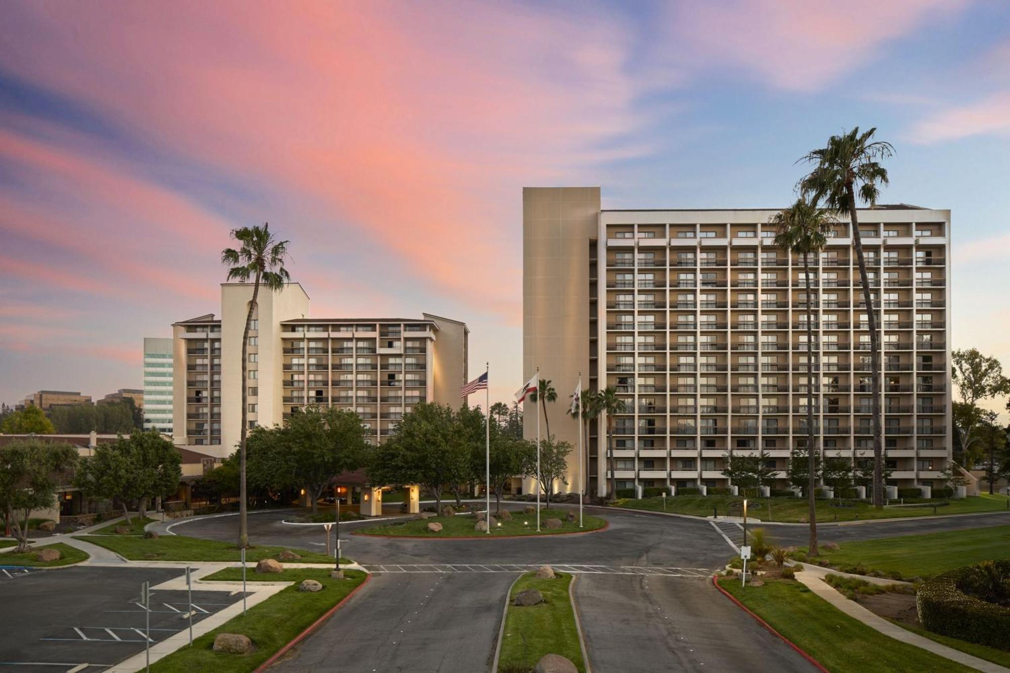 Santa Clara Marriott Hotel Exterior photo